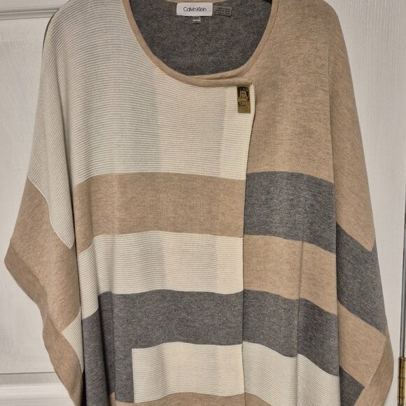 CALVIN KLEIN PONCHO  - ONE SIZE - Picture 1 of 6